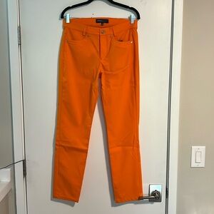 New! Lohla Sport, very comfortable! Size 6